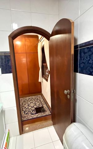 Casa à venda com 180m², 3 quartos e 2 vagas Casa à venda com 180m², 3 quartos e 2 vagasBanheiro da Suíte