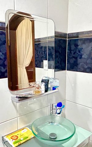 Casa à venda com 180m², 3 quartos e 2 vagas Casa à venda com 180m², 3 quartos e 2 vagasBanheiro da Suíte