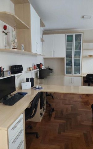 Casa à venda com 315m², 3 quartos e 5 vagas