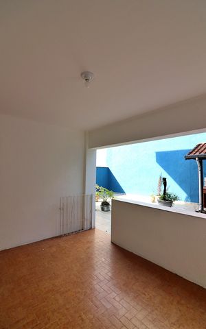 Casa para alugar com 327m², 4 quartos e 7 vagasÁrea de Serviço