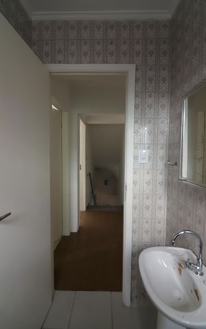 Casa para alugar com 327m², 4 quartos e 7 vagasBanheiro Social 2