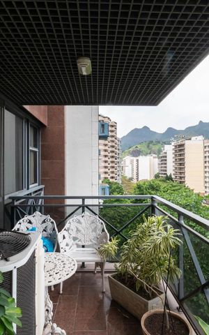 Apartamento à venda com 314m², 4 quartos e 2 vagasVaranda da Sala