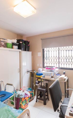 Apartamento à venda com 314m², 4 quartos e 2 vagasQuarto 