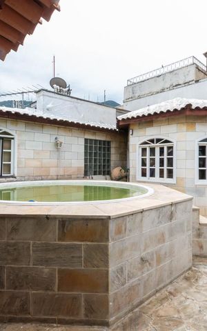 Apartamento à venda com 314m², 4 quartos e 2 vagasCobertura