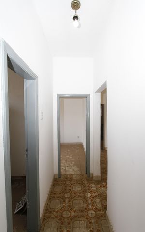 Casa à venda com 320m², 5 quartos e 2 vagasCorredor