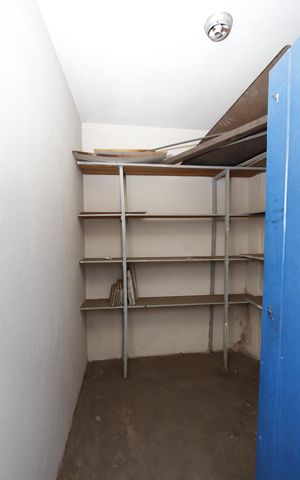 Casa à venda com 320m², 5 quartos e 2 vagasDespensa