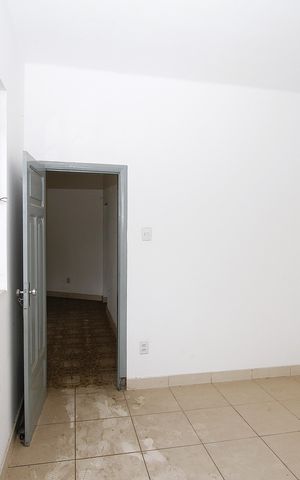 Casa à venda com 320m², 5 quartos e 2 vagasQuarto 2