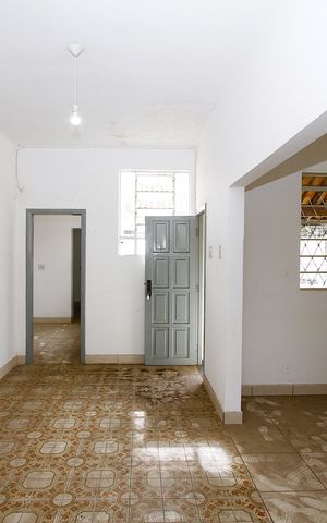 Casa à venda com 320m², 5 quartos e 2 vagasCopa