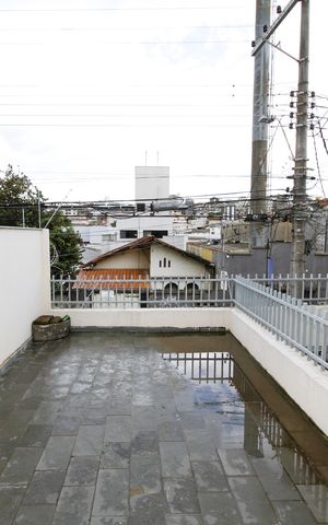Casa à venda com 320m², 5 quartos e 2 vagasVaranda