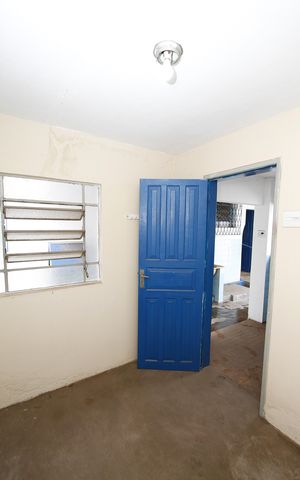 Casa à venda com 320m², 5 quartos e 2 vagasQuarto 5