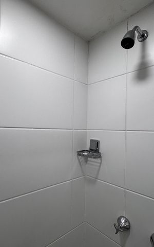 Apartamento à venda com 72m², 2 quartos e 2 vagas Apartamento à venda com 72m², 2 quartos e 2 vagasBanheiro Social