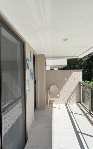 Apartamento à venda com 72m², 2 quartos e 2 vagas Apartamento à venda com 72m², 2 quartos e 2 vagasVaranda