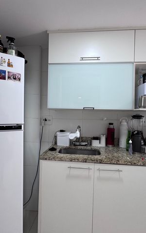 Apartamento à venda com 72m², 2 quartos e 2 vagas Apartamento à venda com 72m², 2 quartos e 2 vagasCozinha e Área de Serviço