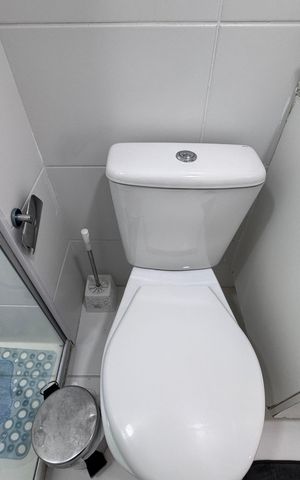 Apartamento à venda com 72m², 2 quartos e 2 vagas Apartamento à venda com 72m², 2 quartos e 2 vagasBanheiro Social