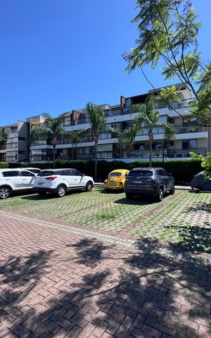 Apartamento à venda com 72m², 2 quartos e 2 vagas Apartamento à venda com 72m², 2 quartos e 2 vagasFachada