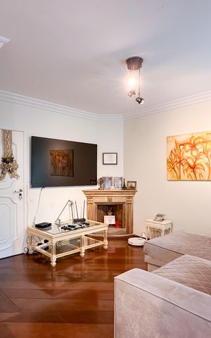 Apartamento à venda com 153m², 4 quartos e 2 vagas Apartamento à venda com 153m², 4 quartos e 2 vagasSala