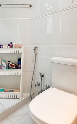 Apartamento à venda com 153m², 4 quartos e 2 vagas Apartamento à venda com 153m², 4 quartos e 2 vagasBanheiro da Suíte