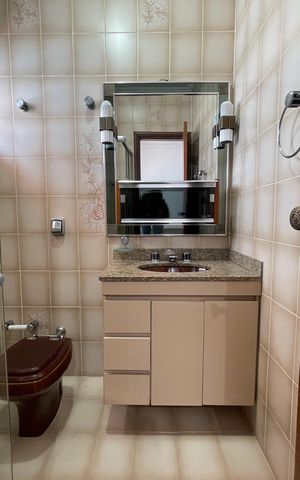 Casa para alugar com 250m², 6 quartos e 5 vagas Casa para alugar com 250m², 6 quartos e 5 vagasBanheiro 2