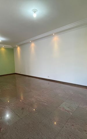 Casa para alugar com 250m², 6 quartos e 5 vagas Casa para alugar com 250m², 6 quartos e 5 vagasSala