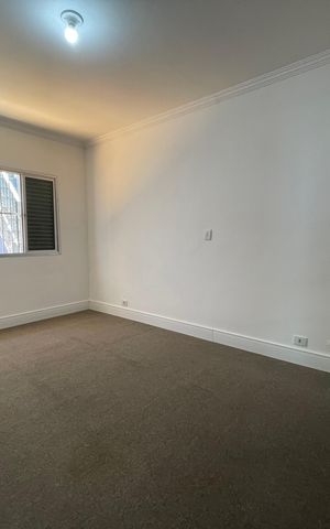 Casa para alugar com 250m², 6 quartos e 5 vagas Casa para alugar com 250m², 6 quartos e 5 vagasQuarto 1