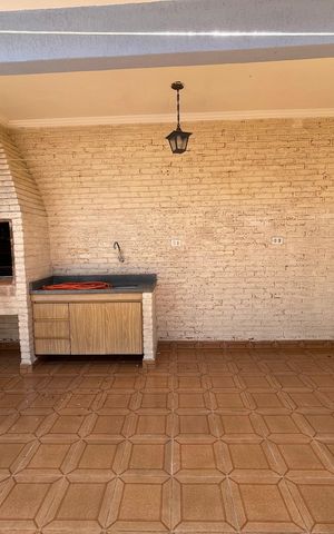 Casa para alugar com 250m², 6 quartos e 5 vagas Casa para alugar com 250m², 6 quartos e 5 vagasQuintal