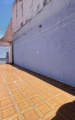Casa para alugar com 250m², 6 quartos e 5 vagas Casa para alugar com 250m², 6 quartos e 5 vagasVaranda