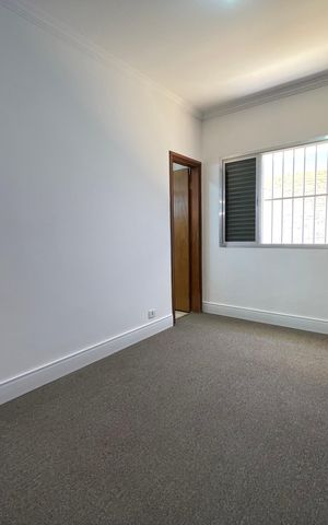 Casa para alugar com 250m², 6 quartos e 5 vagas Casa para alugar com 250m², 6 quartos e 5 vagasQuarto 2