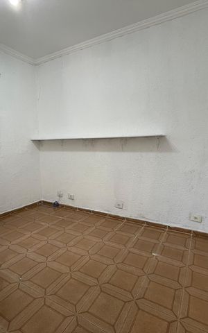 Casa para alugar com 250m², 6 quartos e 5 vagas Casa para alugar com 250m², 6 quartos e 5 vagasQuarto 6