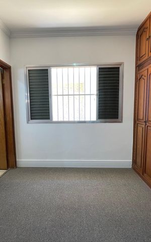 Casa para alugar com 250m², 6 quartos e 5 vagas Casa para alugar com 250m², 6 quartos e 5 vagasQuarto 2