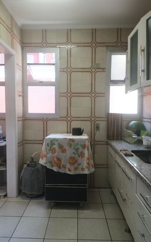 Apartamento para alugar com 100m², 2 quartos e 1 vaga Apartamento para alugar com 100m², 2 quartos e 1 vagaCozinha