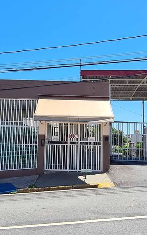 Apartamento à venda com 44m², 2 quartos e 1 vaga Apartamento à venda com 44m², 2 quartos e 1 vagaFachada e portaria