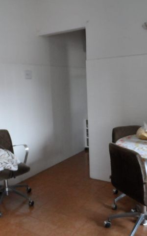 Casa à venda com 324m², 2 quartos e 5 vagas Casa à venda com 324m², 2 quartos e 5 vagasSala de Jantar