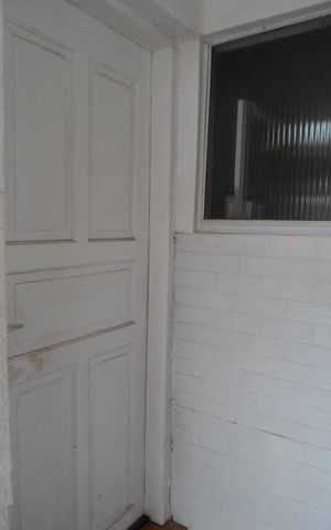 Casa à venda com 324m², 2 quartos e 5 vagas