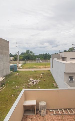 Casa à venda com 112m², 3 quartos e 2 vagas Casa à venda com 112m², 3 quartos e 2 vagasVista