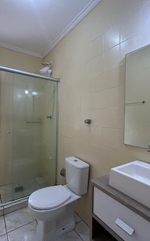 Casa à venda com 220m², 4 quartos e 2 vagas Casa à venda com 220m², 4 quartos e 2 vagasBanheiro 3