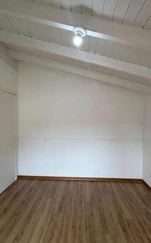 Casa à venda com 220m², 4 quartos e 2 vagas Casa à venda com 220m², 4 quartos e 2 vagasQuarto 1