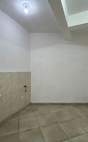 Casa à venda com 220m², 4 quartos e 2 vagas Casa à venda com 220m², 4 quartos e 2 vagasÁrea de Serviço