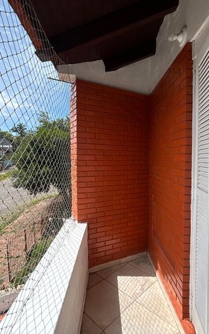 Casa à venda com 220m², 4 quartos e 2 vagas Casa à venda com 220m², 4 quartos e 2 vagasSacada 2