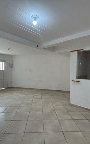 Casa à venda com 220m², 4 quartos e 2 vagas Casa à venda com 220m², 4 quartos e 2 vagasGaragem