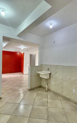 Casa à venda com 220m², 4 quartos e 2 vagas Casa à venda com 220m², 4 quartos e 2 vagasÁrea de Serviço