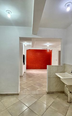 Casa à venda com 220m², 4 quartos e 2 vagas Casa à venda com 220m², 4 quartos e 2 vagasÁrea de Serviço