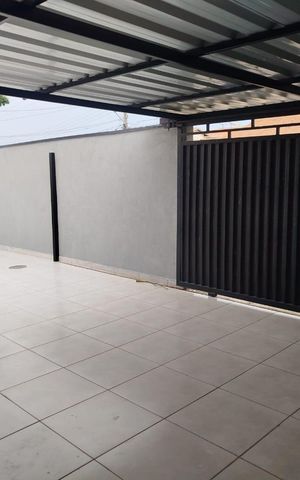 Casa à venda com 250m², 2 quartos e 3 vagas