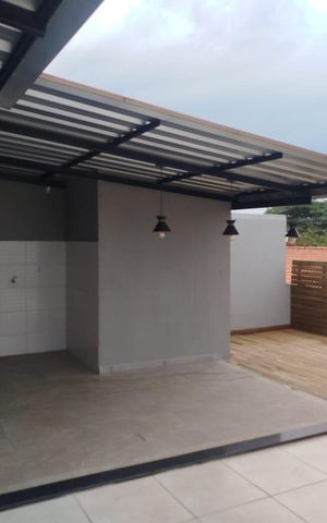 Casa à venda com 250m², 2 quartos e 3 vagas
