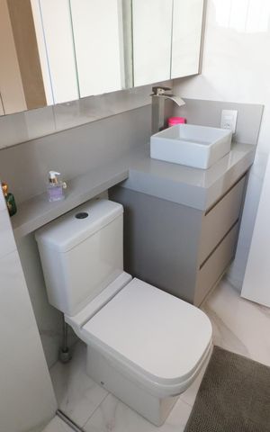 Apartamento à venda com 63m², 2 quartos e 2 vagasBanheiro da Suíte 2