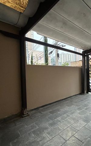 Casa para alugar com 120m², 2 quartos e 1 vaga