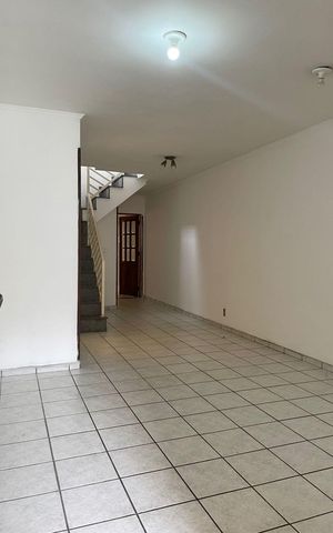Casa para alugar com 120m², 2 quartos e 1 vaga