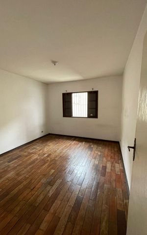 Casa para alugar com 120m², 2 quartos e 1 vaga