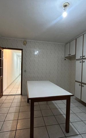 Casa para alugar com 120m², 2 quartos e 1 vaga