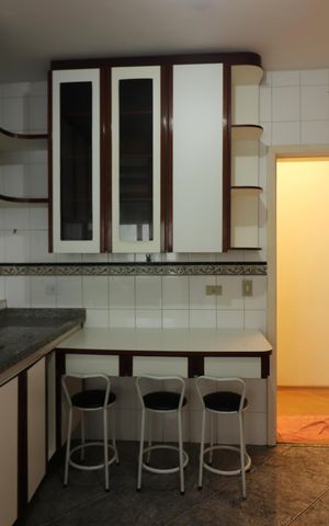 Apartamento à venda com 87m², 3 quartos e 2 vagasCozinha 