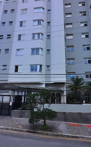 Apartamento à venda com 87m², 3 quartos e 2 vagasFachada